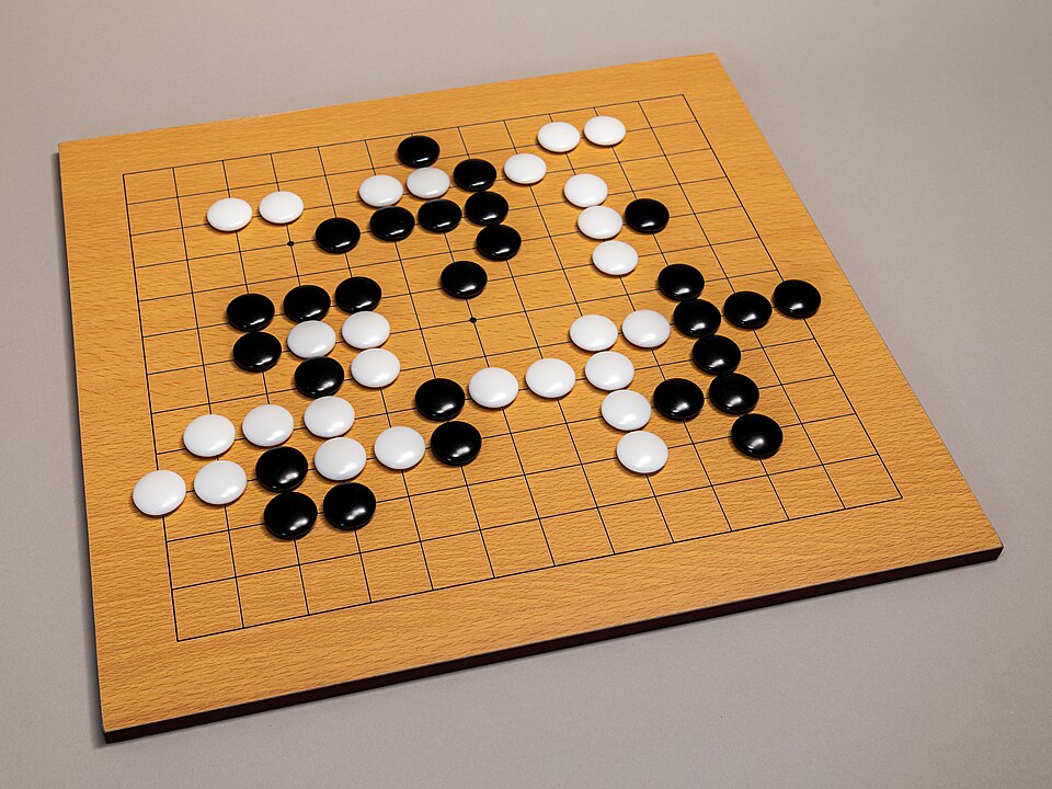 囲碁の盤と碁石